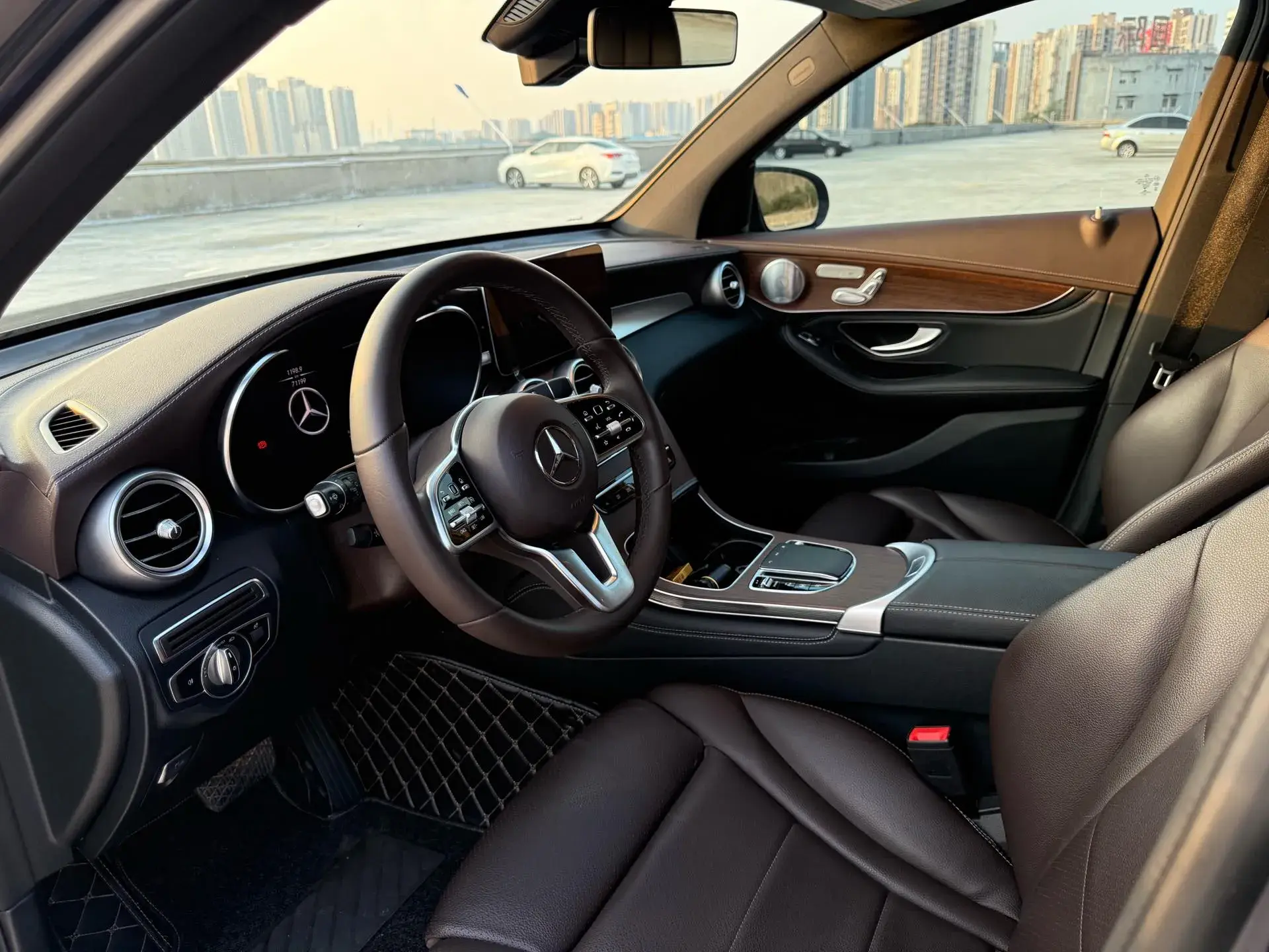 2020 MERCEDES-BENZ GLC thumbnail 4