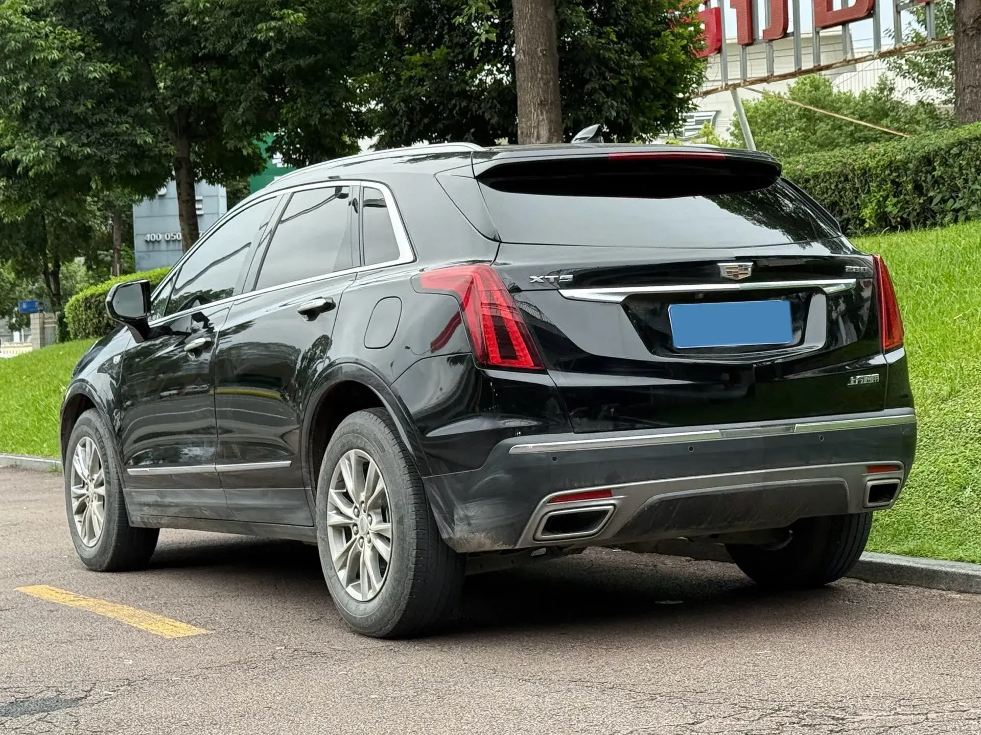 2021 CADILLAC XT5 thumbnail 3