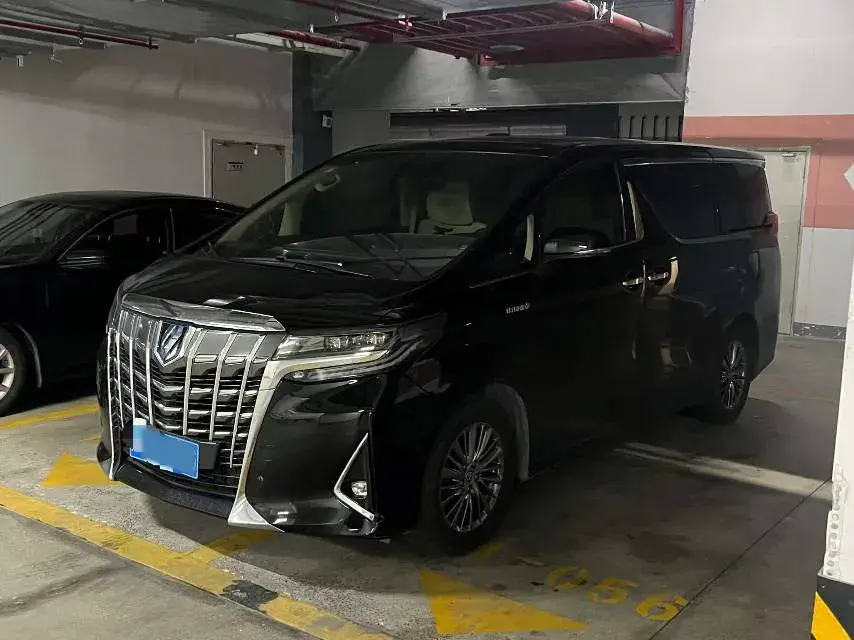 2021 Toyota Alphard 2.5L 117HP L4 E-CVT Hybrid