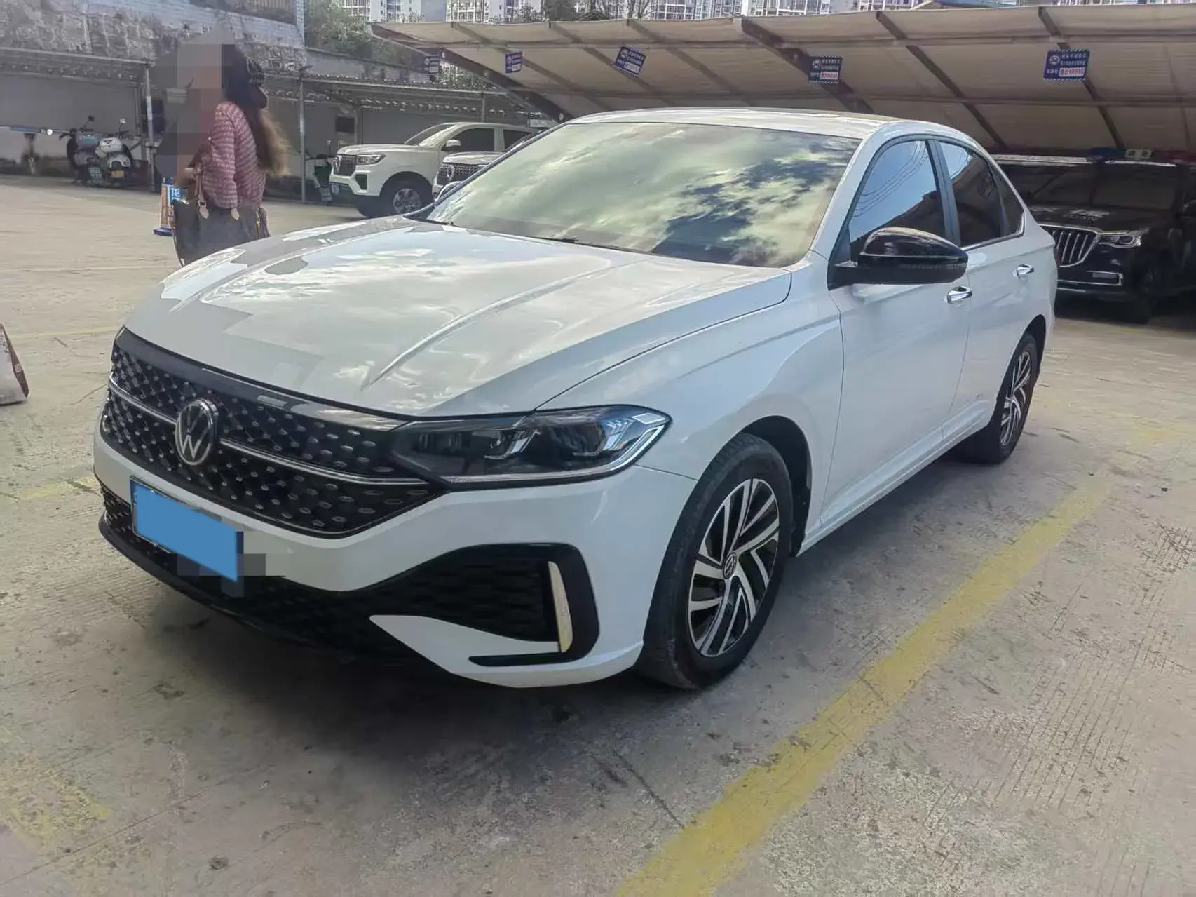 2023 VOLKSWAGEN LAVIDA view 1