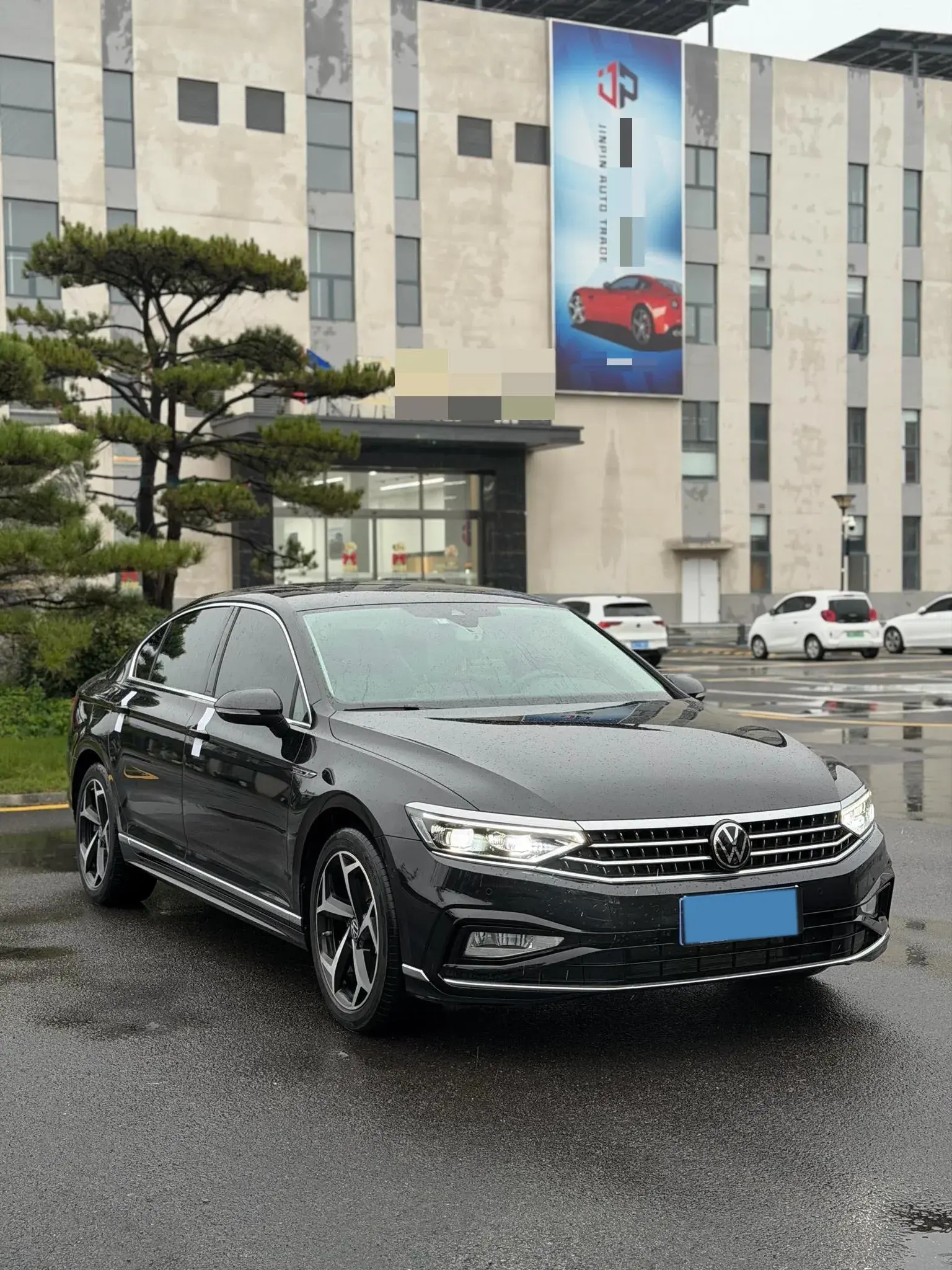 2023 VOLKSWAGEN MAGOTAN thumbnail 3