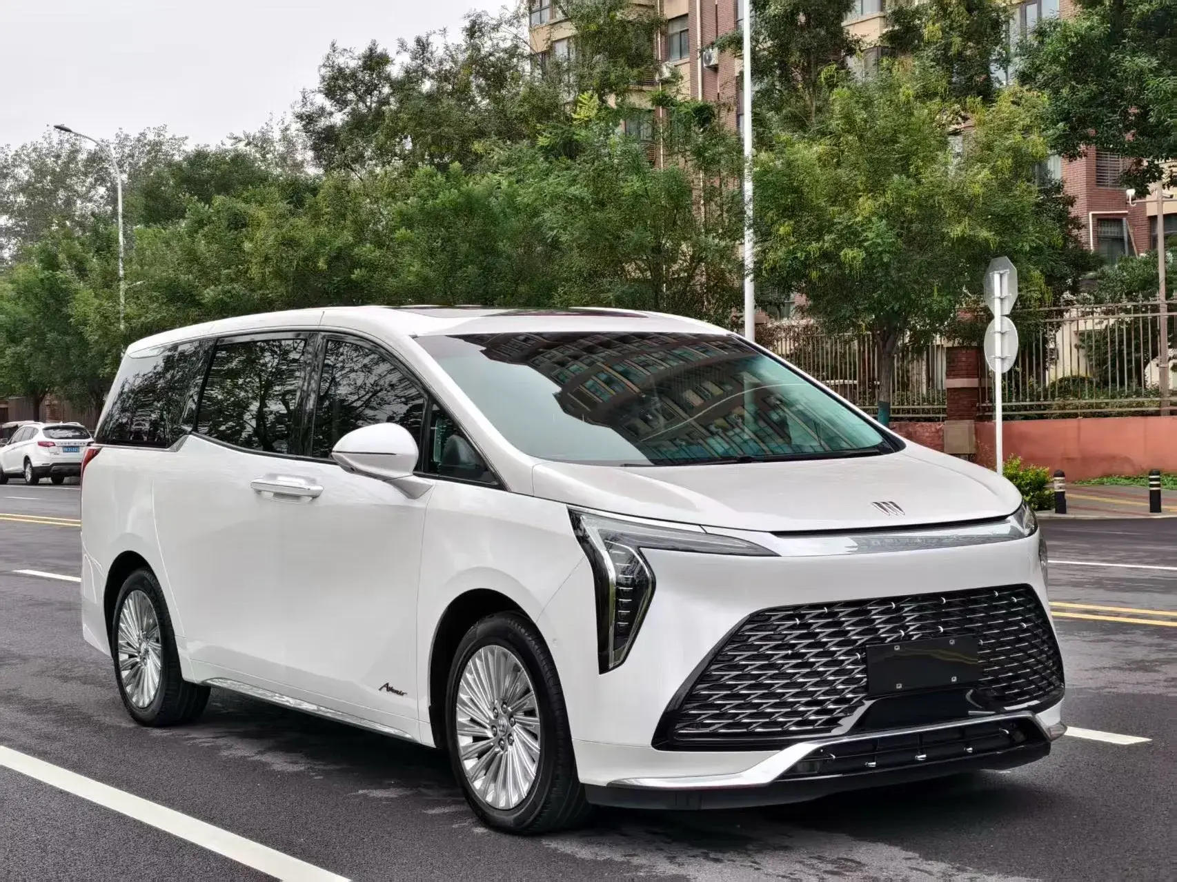 2023 BUICK CENTURY thumbnail 2