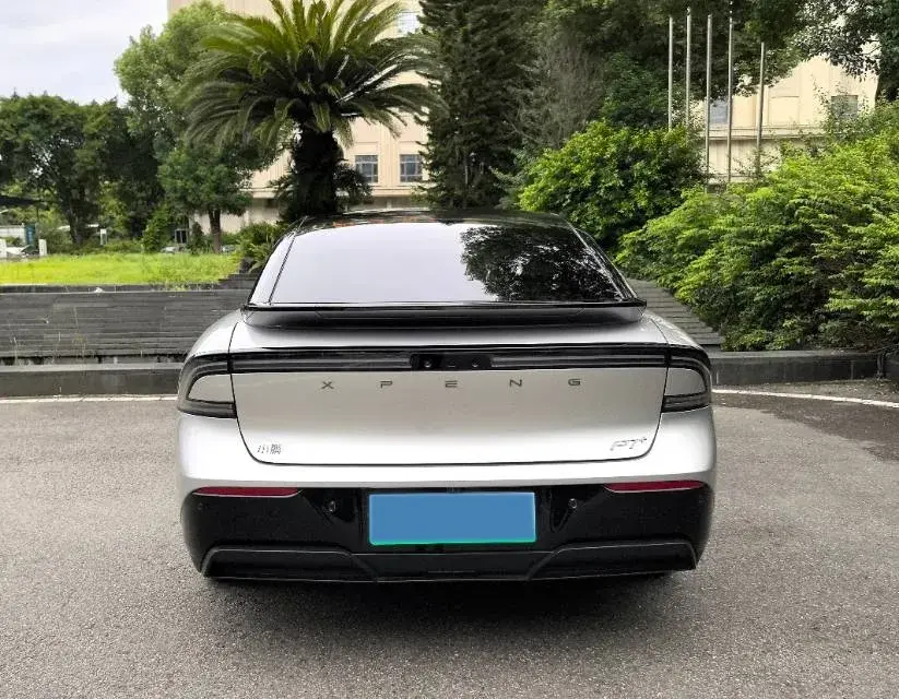 2024 XPENG P7+ thumbnail 4