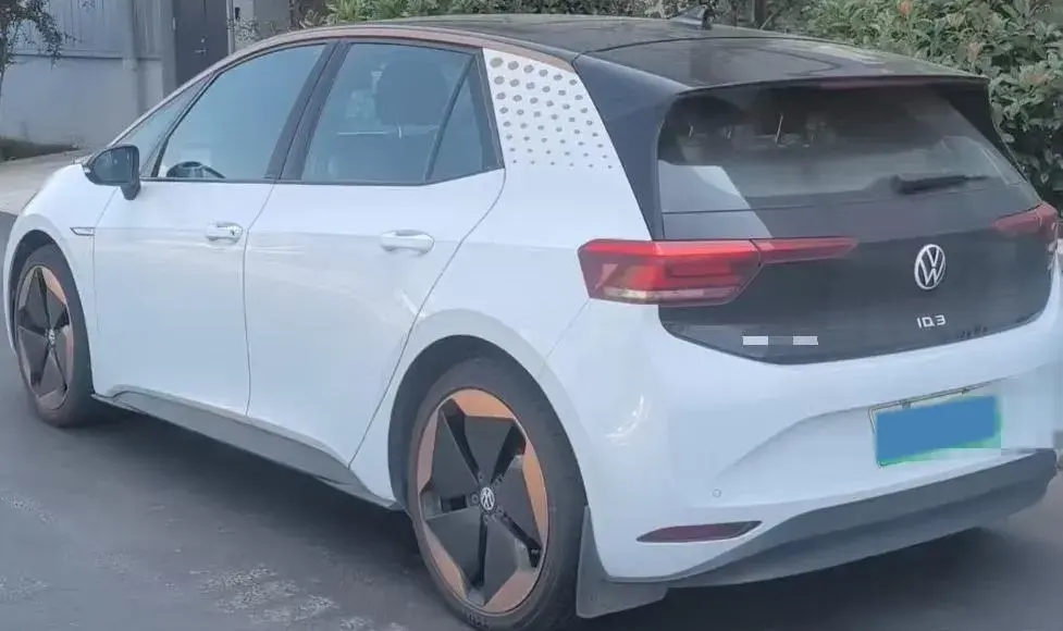 2021 VOLKSWAGEN ID.3 thumbnail 4