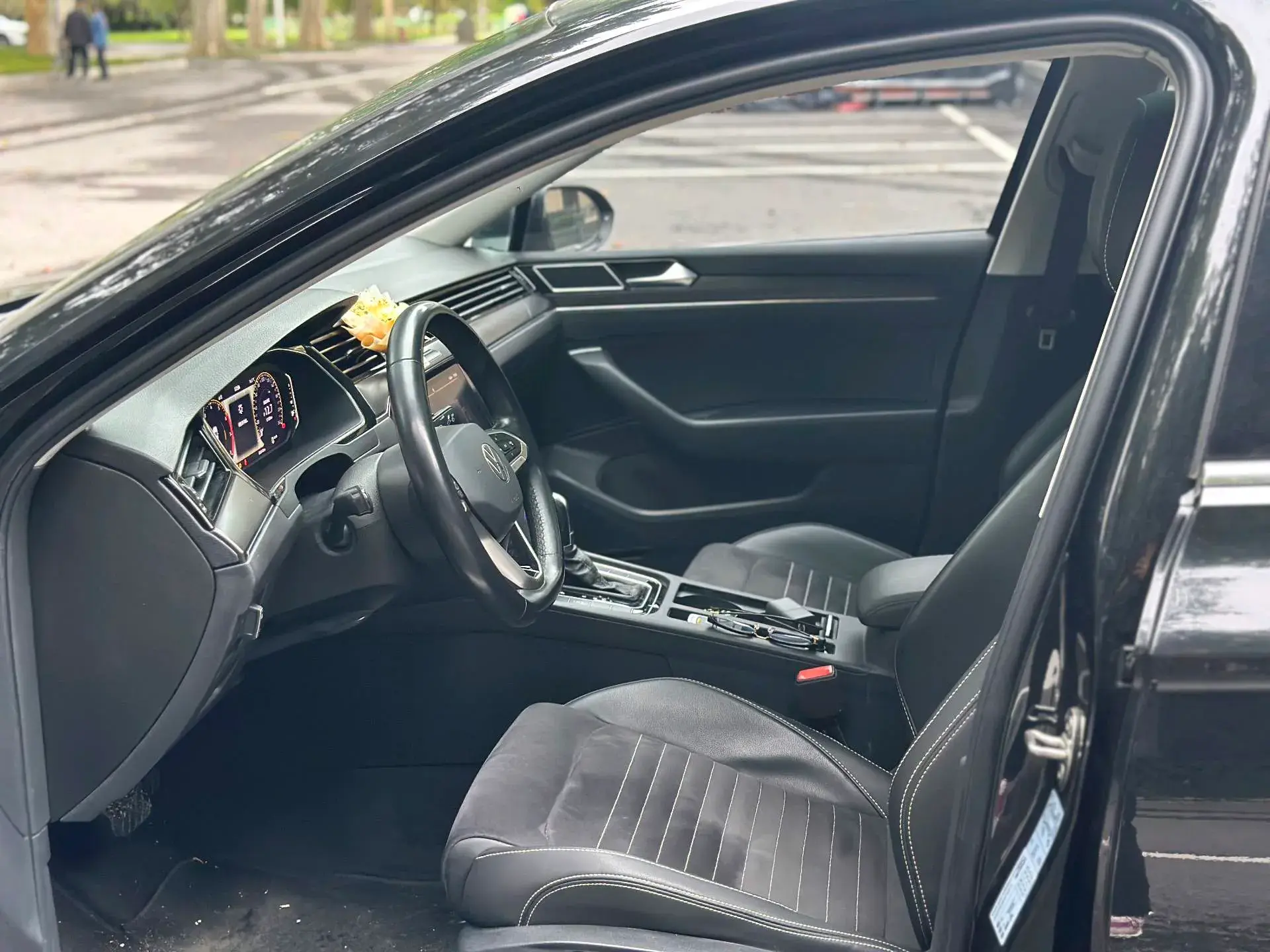 2020 VOLKSWAGEN MAGOTAN thumbnail 4