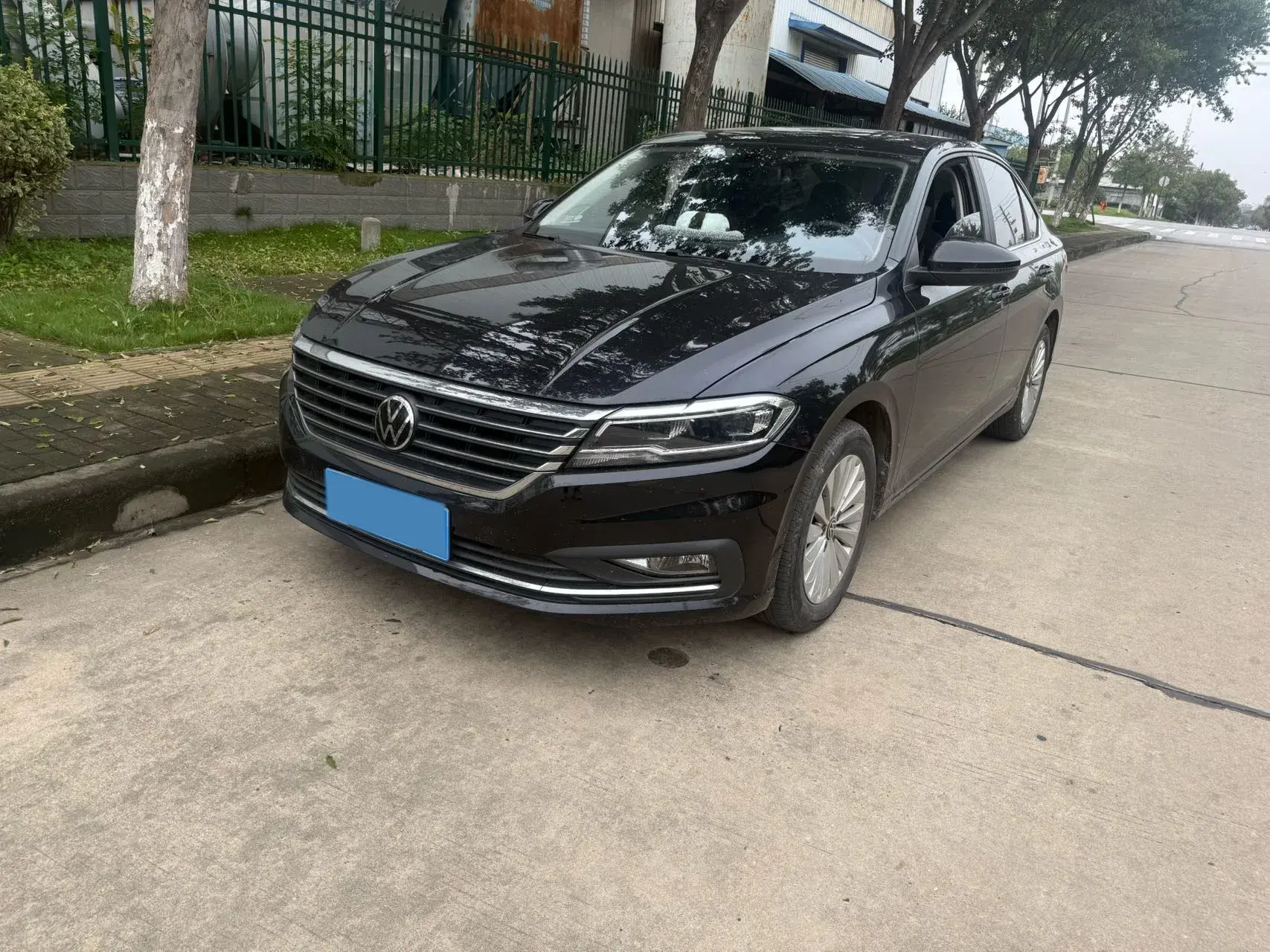 2021 VOLKSWAGEN LAVIDA view 1