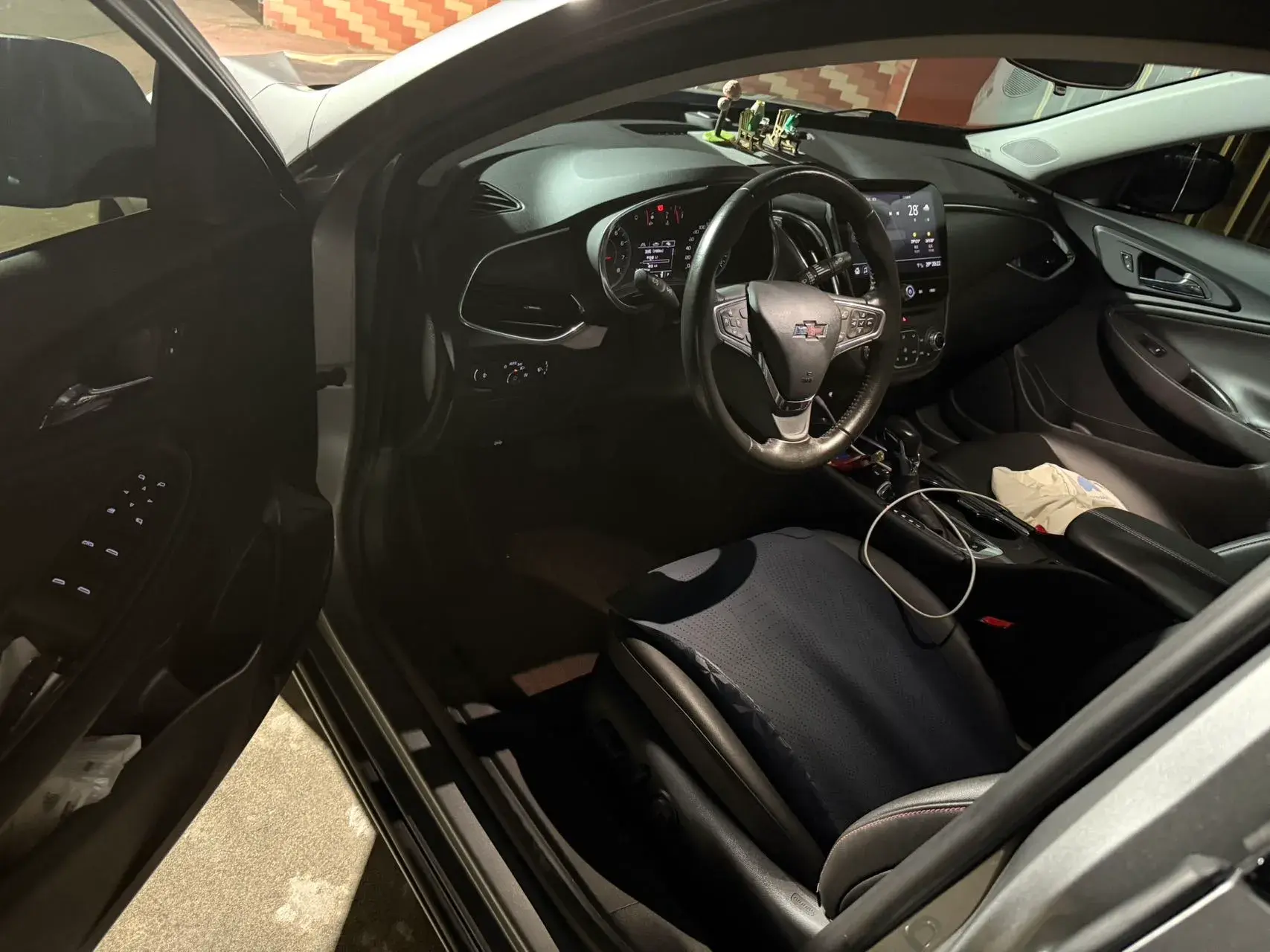 2022 CHEVROLET MALIBU thumbnail 2