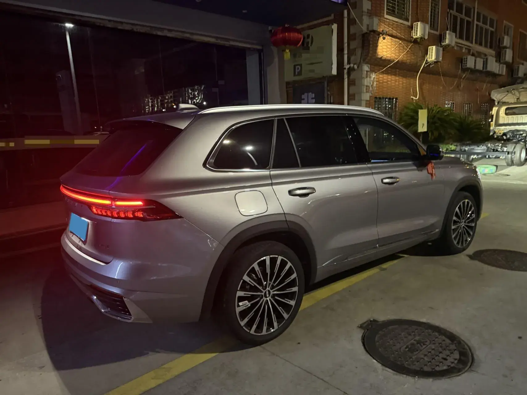 2025 GEELY MONJARO thumbnail 4