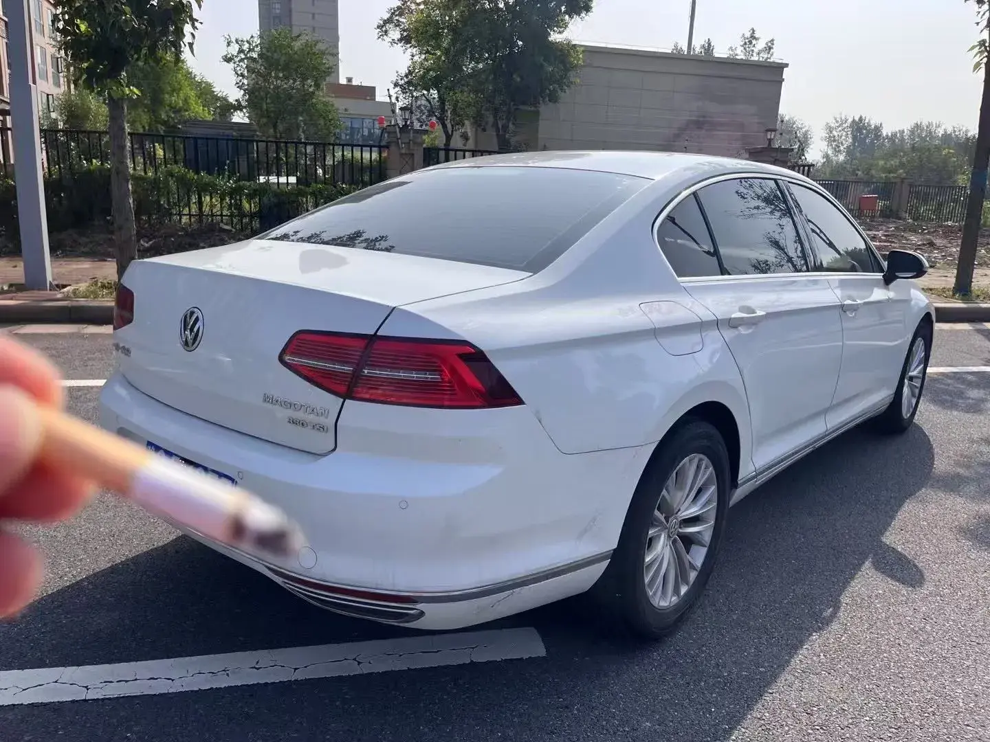 2017 VOLKSWAGEN MAGOTAN thumbnail 2