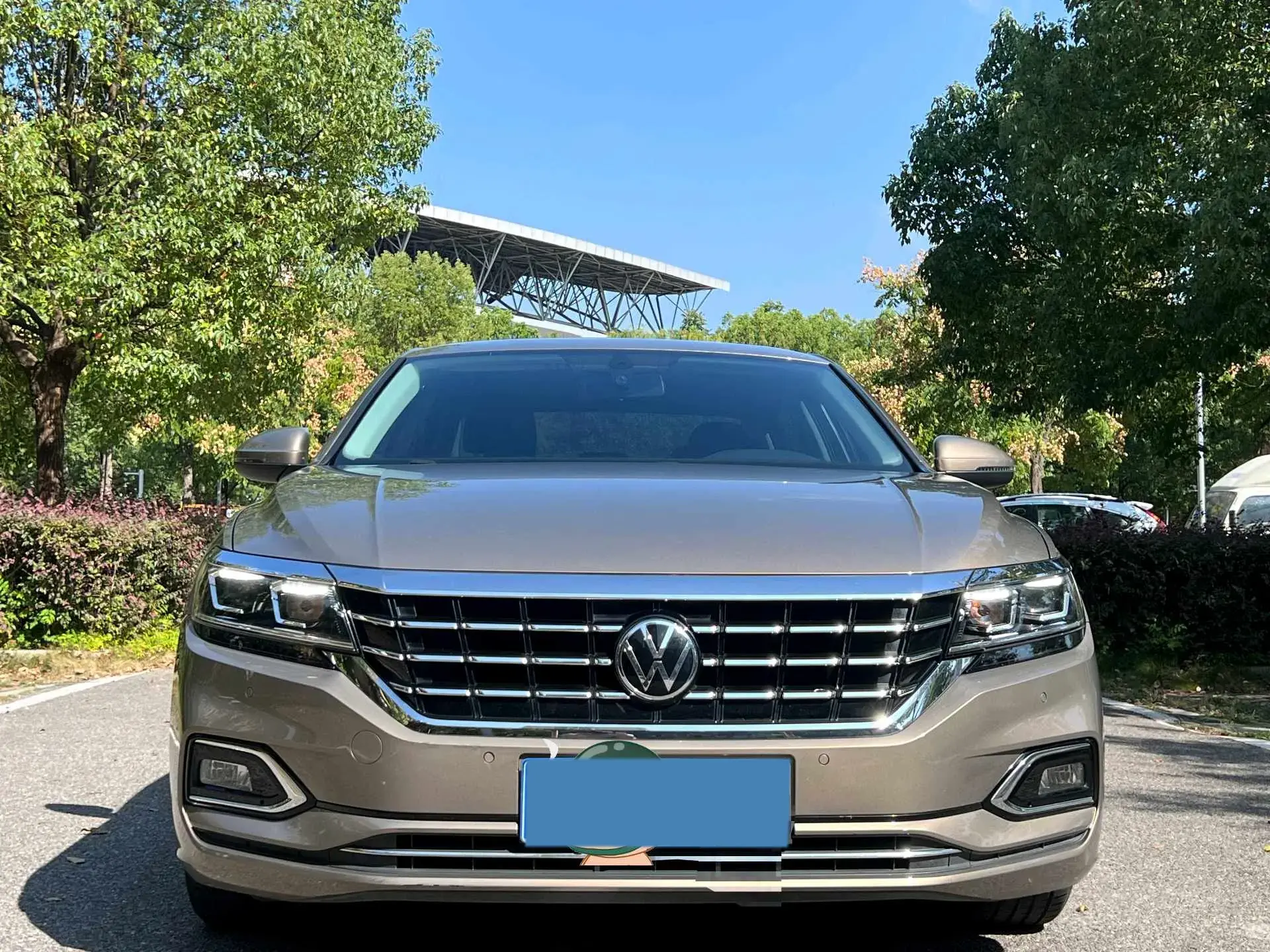 2021 VOLKSWAGEN PASSAT thumbnail 3