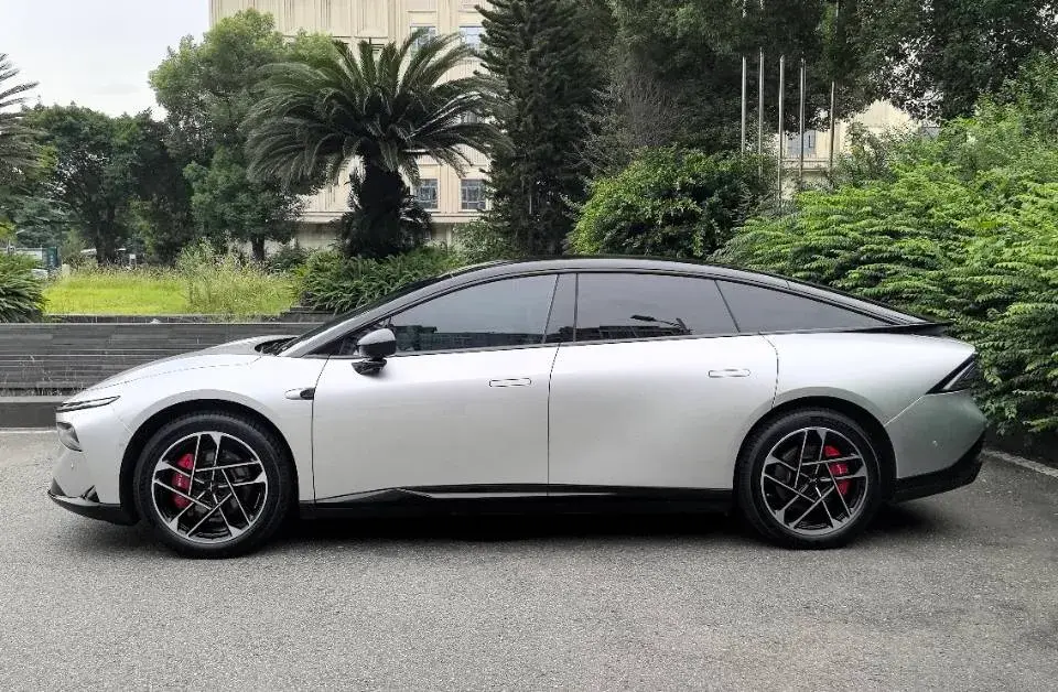 2024 XPENG P7+ thumbnail 3