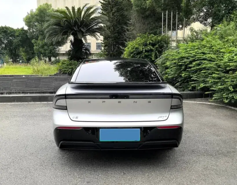2024 XPENG P7+ thumbnail 4