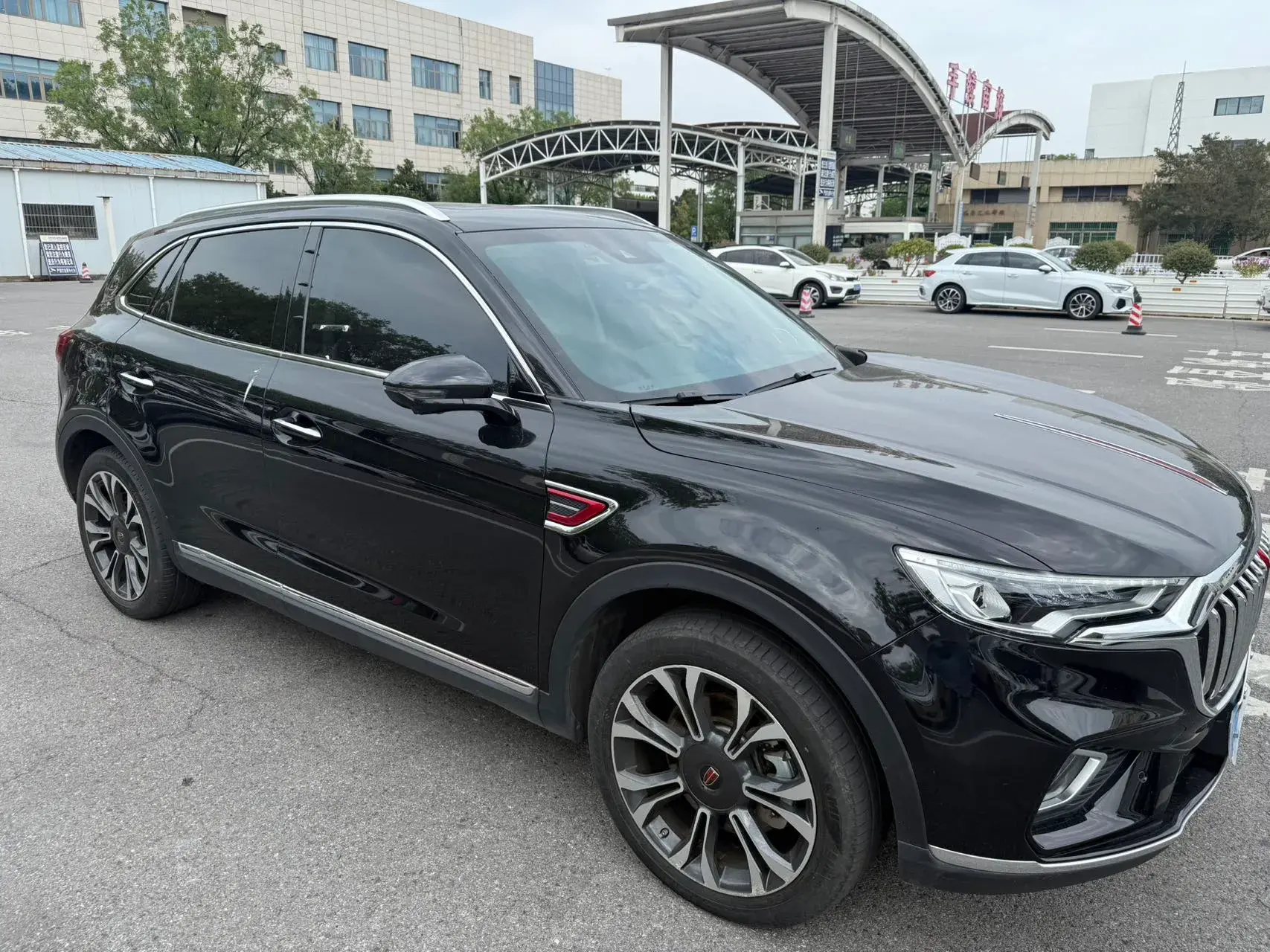 2019 HONGQI HS5 thumbnail 2