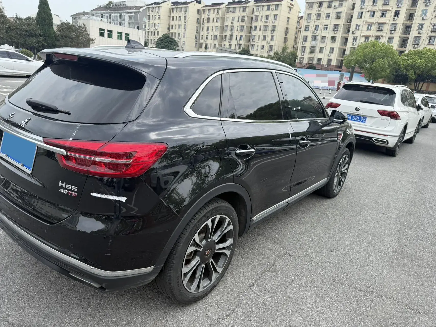 2019 HONGQI HS5 thumbnail 4