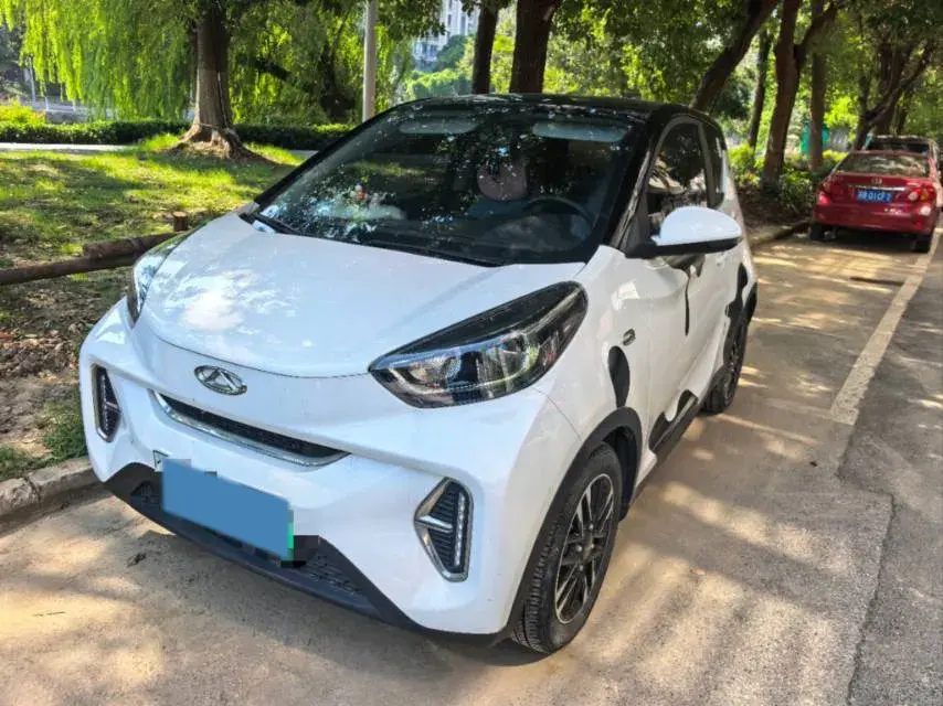 2022 CHERY LITTLE view 1