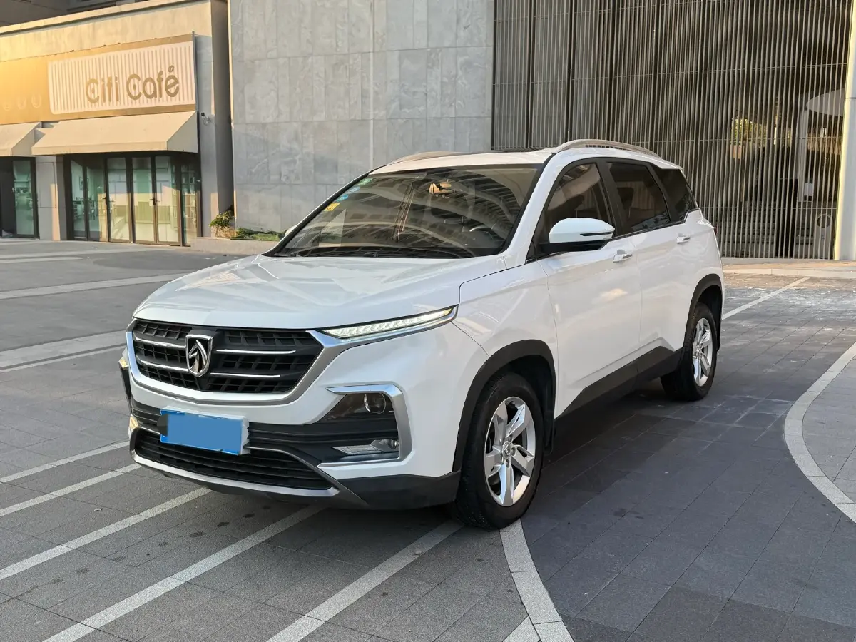 2019 BaoJun 530 1.5T 151HP L4 CVT