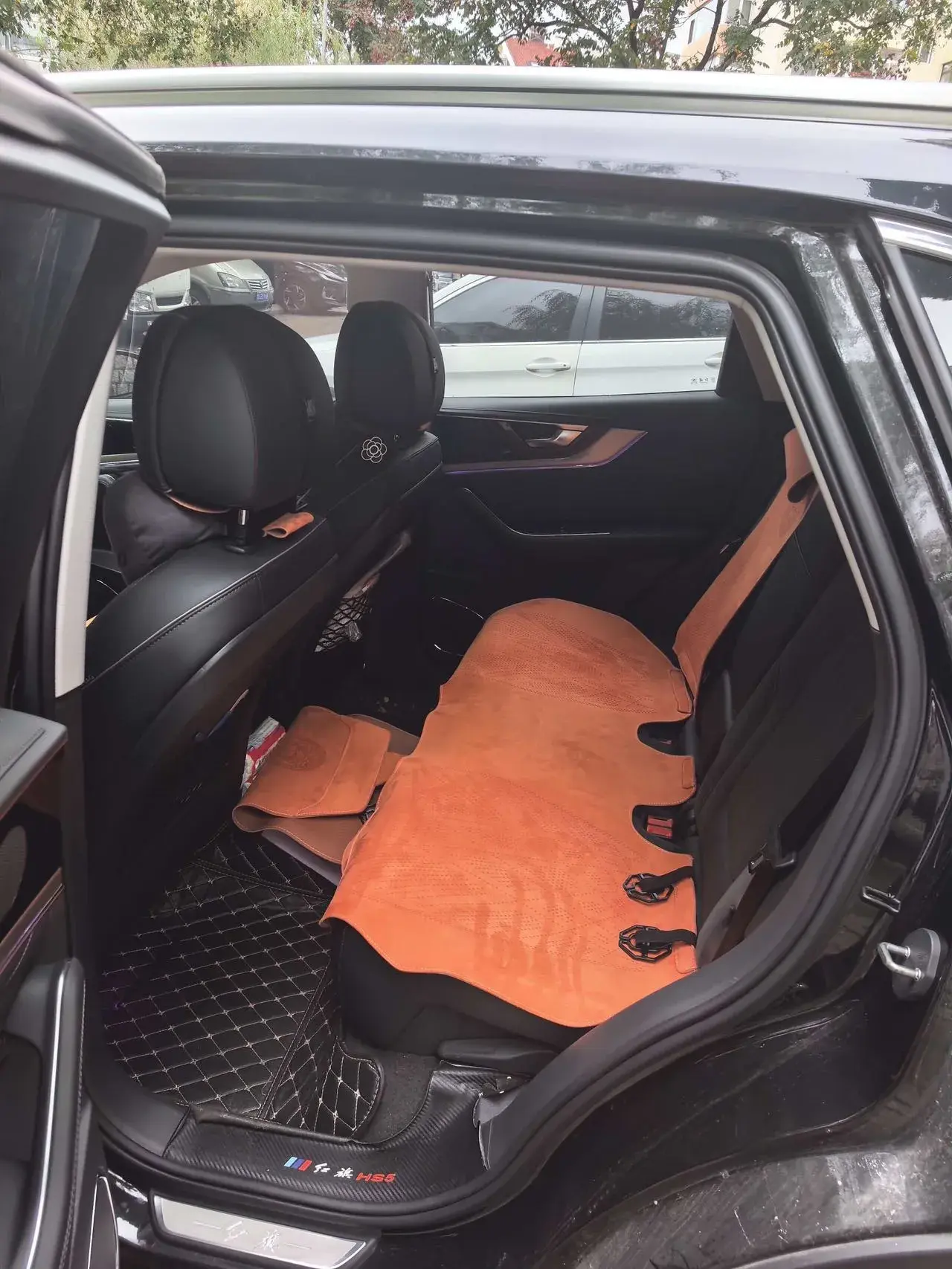 2022 HONGQI HS5 thumbnail 4