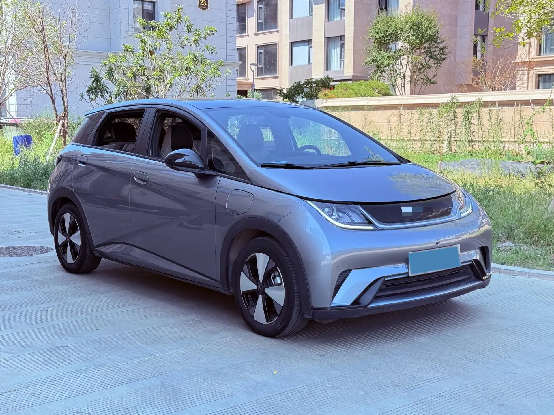 2023 BYD DOLPHIN thumbnail 3