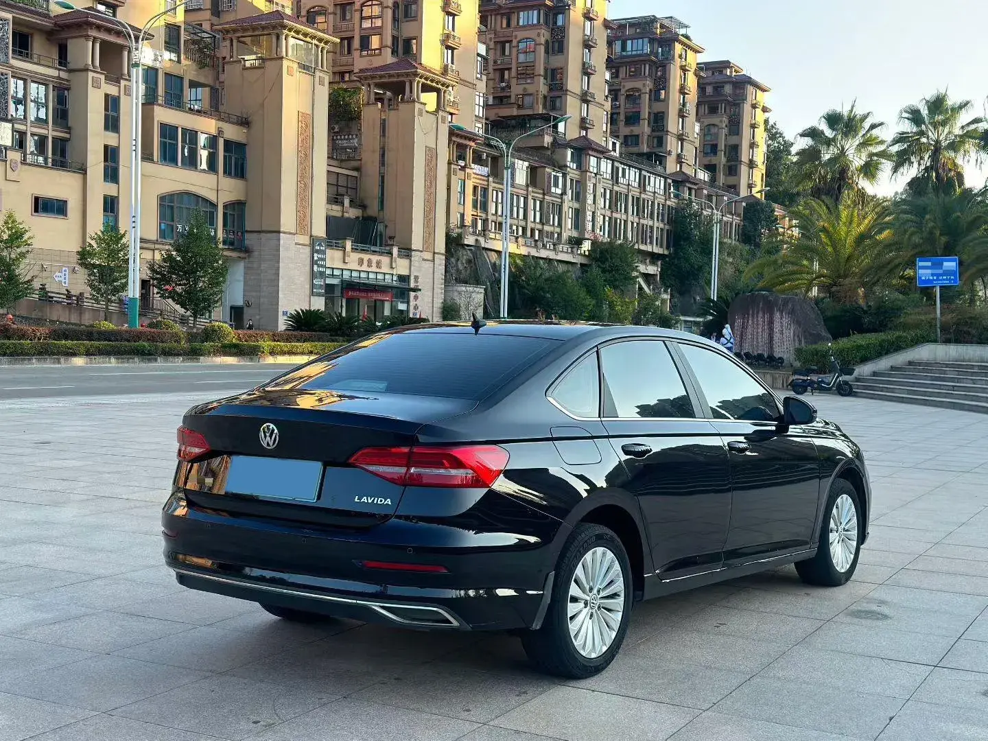 2019 VOLKSWAGEN LAVIDA thumbnail 4