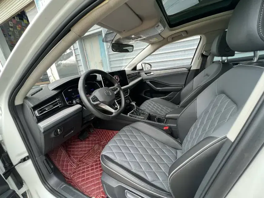 2023 VOLKSWAGEN SAGITAR thumbnail 4