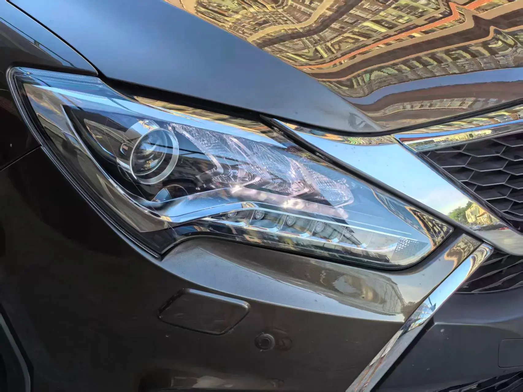 2017 BYD TANG thumbnail 3