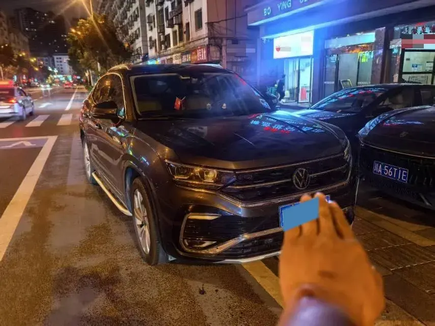 2020 VOLKSWAGEN TAYRON thumbnail 2