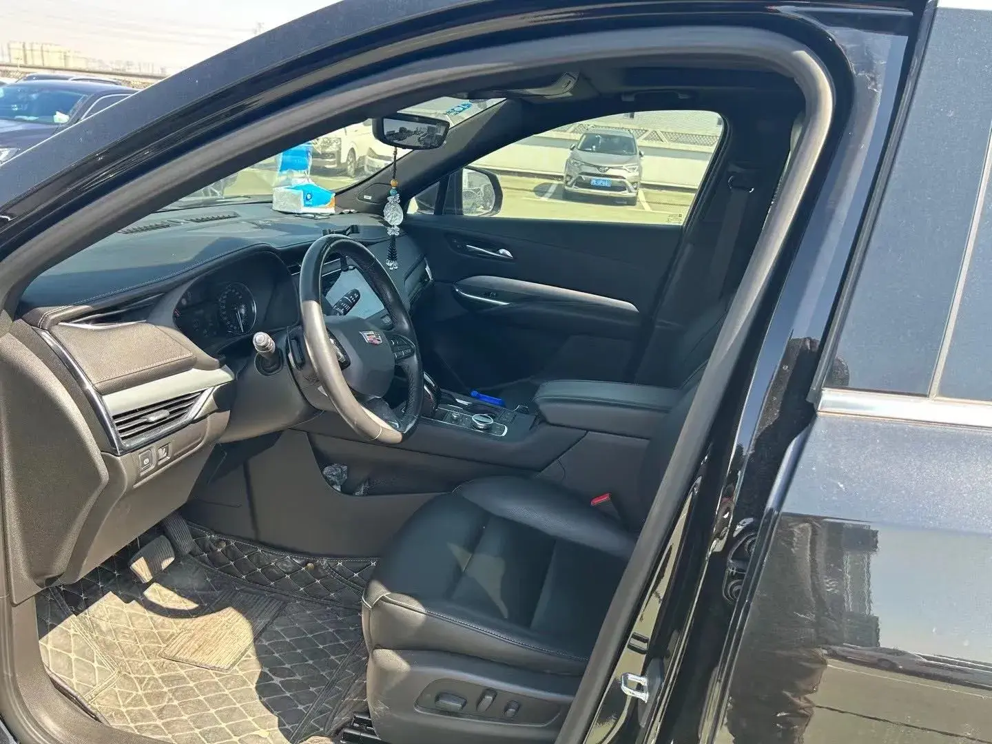 2020 CADILLAC XT4 thumbnail 2