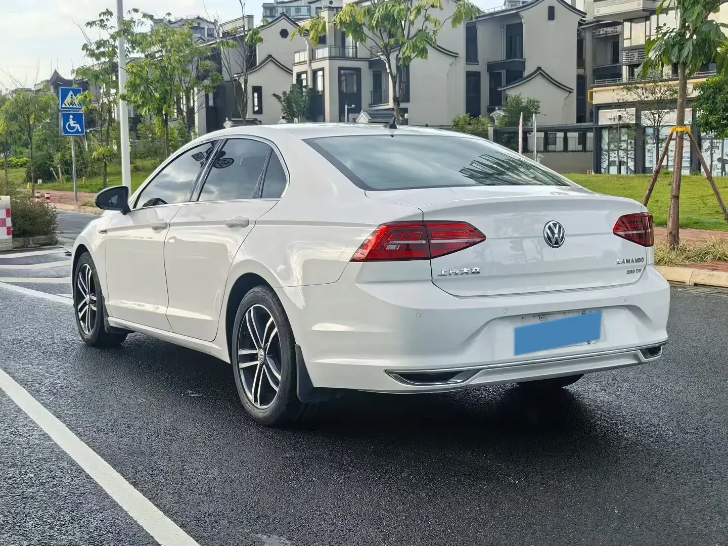 2019 VOLKSWAGEN LAMANDO thumbnail 4