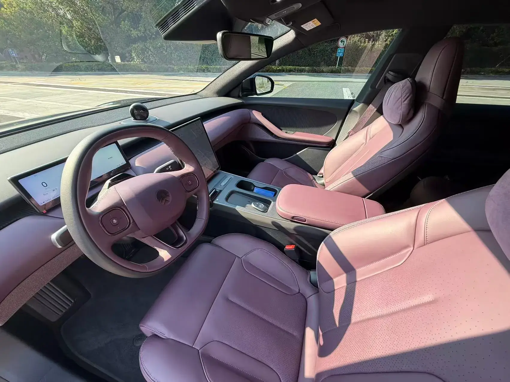 2024 NIO ET5T thumbnail 3