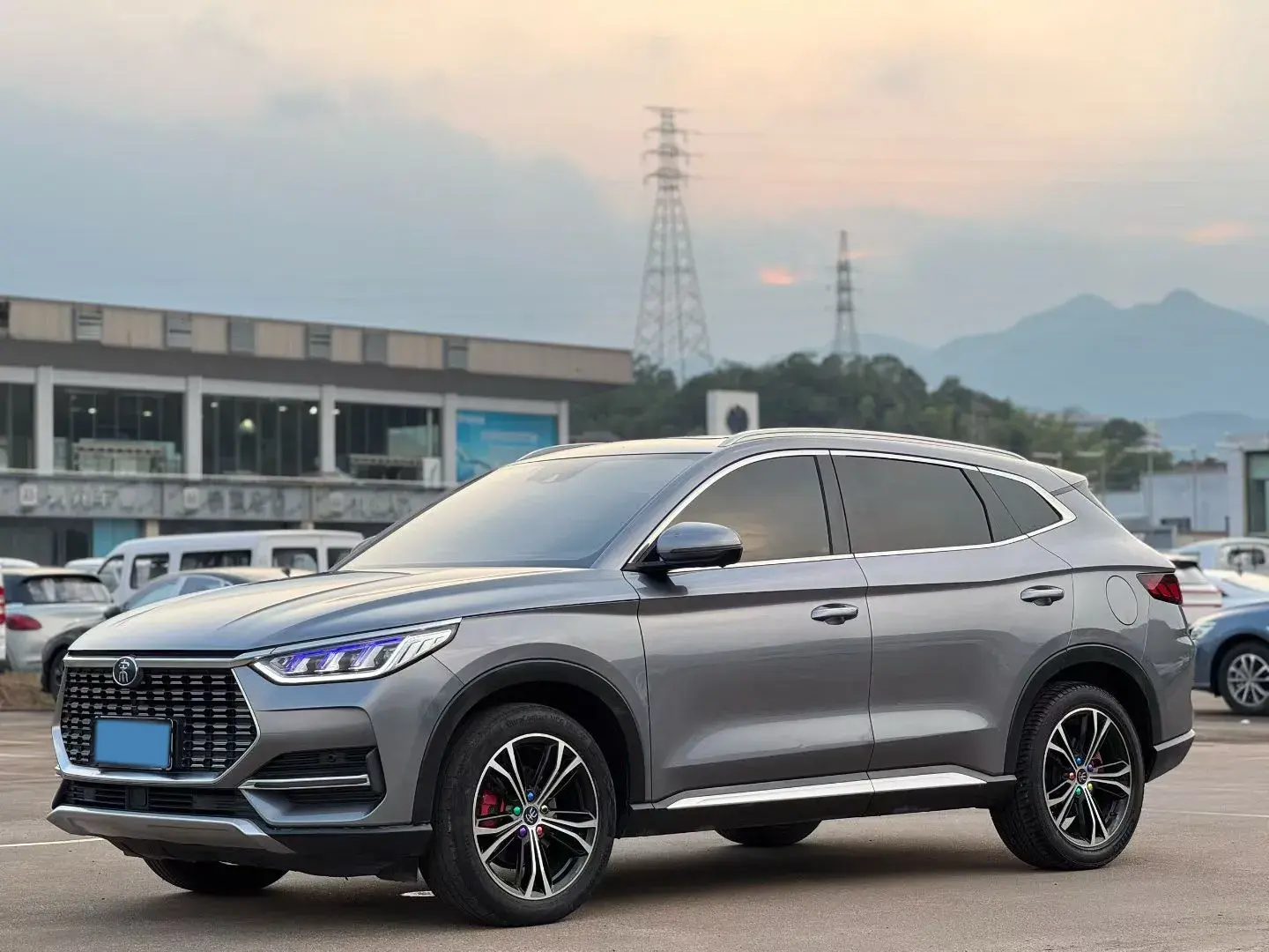 2020 BYD SONG view 1