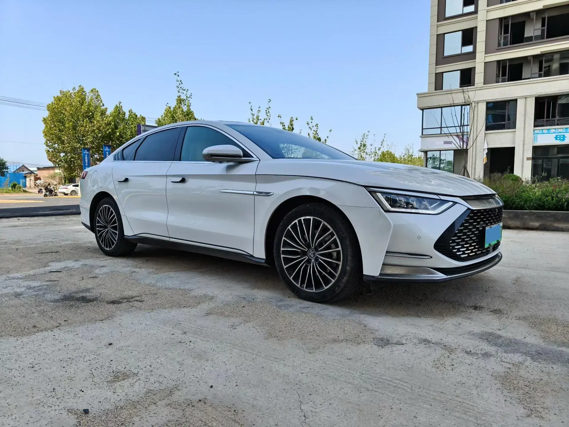 2020 BYD HAN thumbnail 3