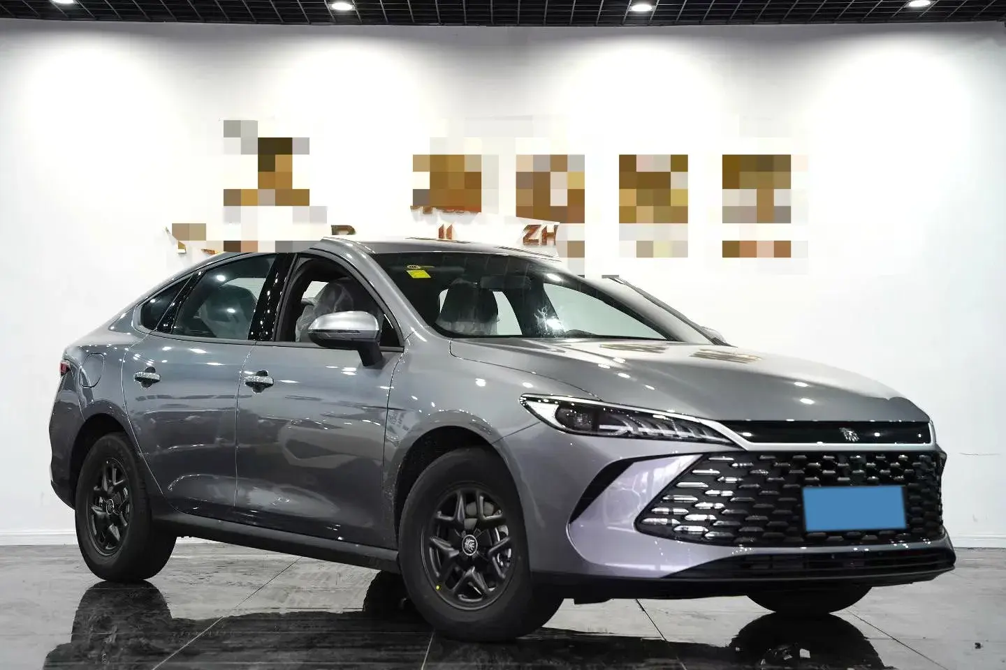 2025 BYD QIN thumbnail 3