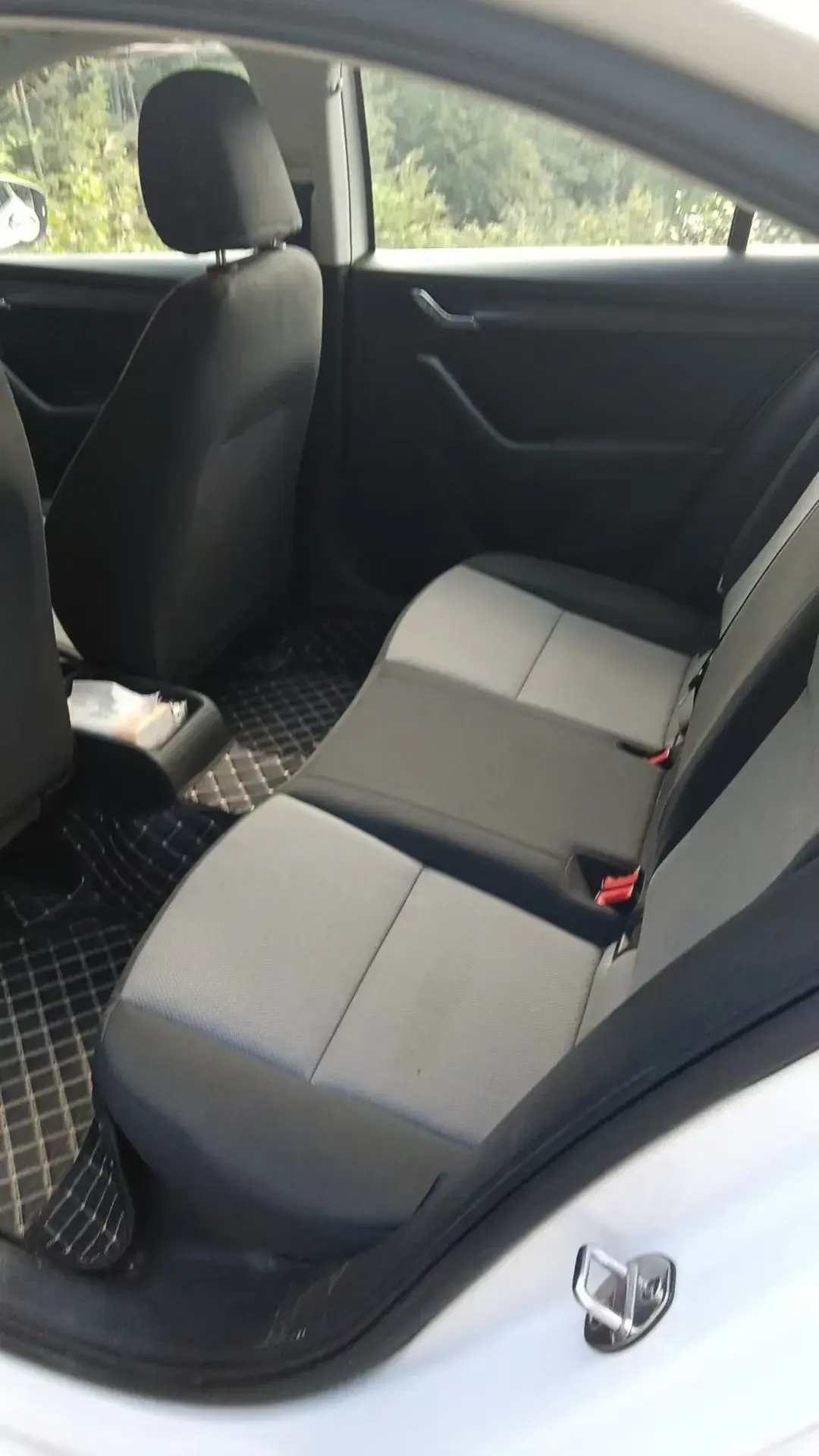 2017 SKODA OCTAVIA thumbnail 4