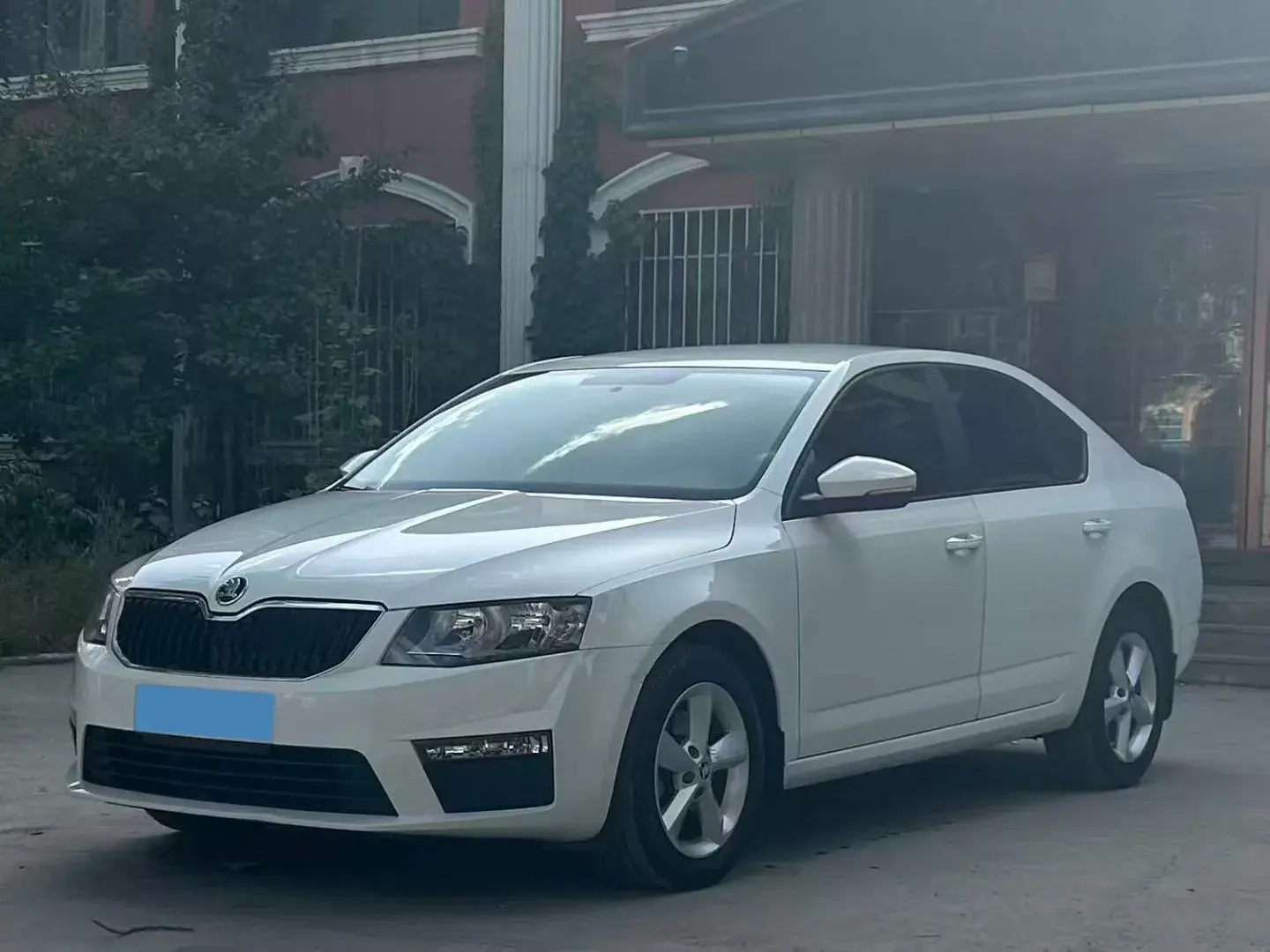 2017 SKODA OCTAVIA view 1