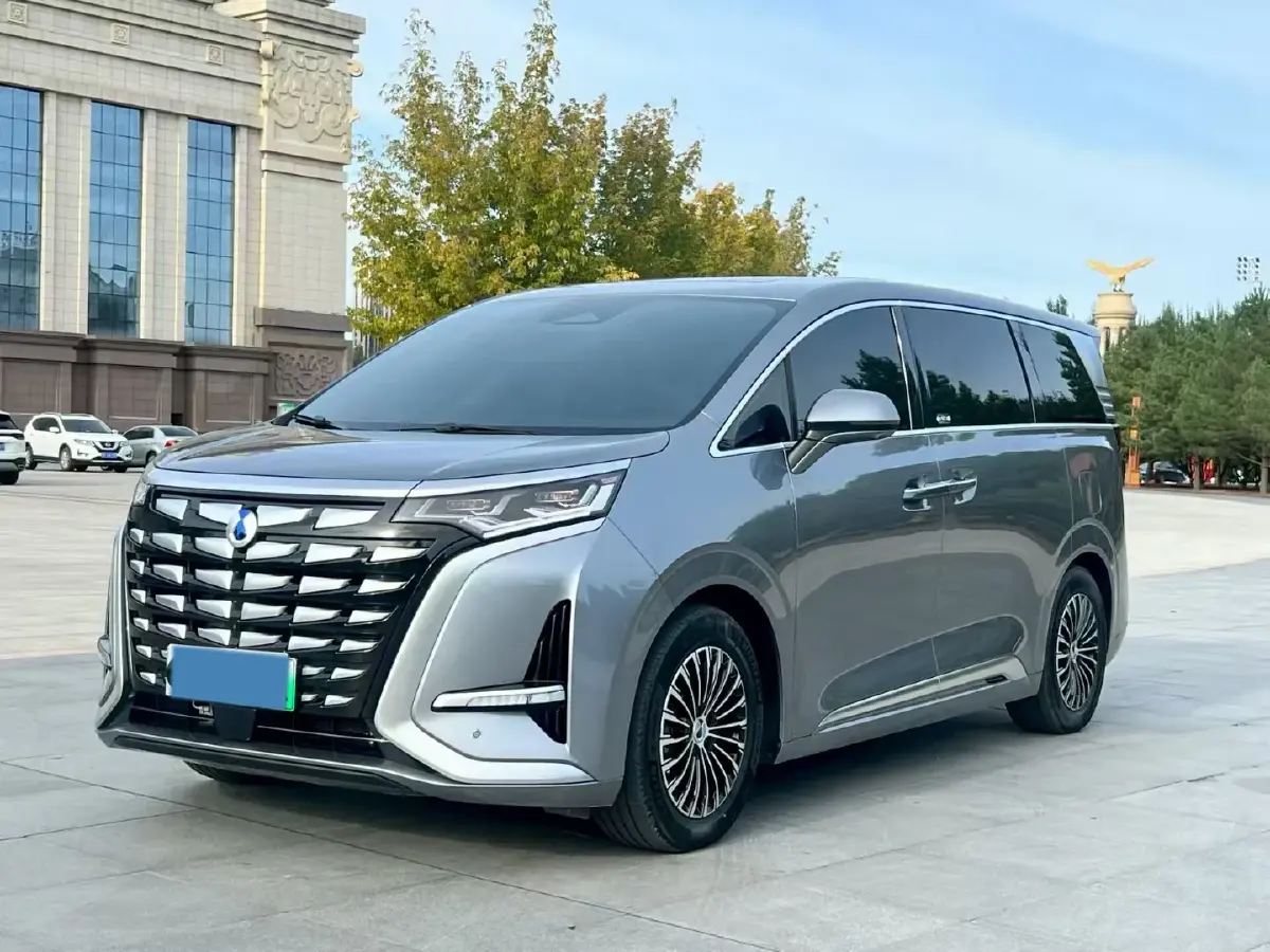 2022 Denza D9 1.5T 139HP L4 E-CVT PHEV 40.06KWH