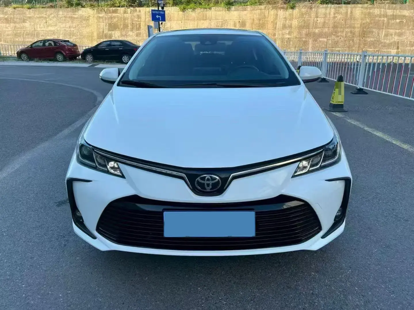 2021 TOYOTA COROLLA thumbnail 3
