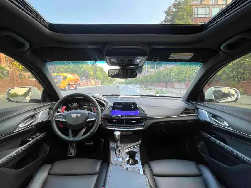 2021 CADILLAC CT4 thumbnail 4