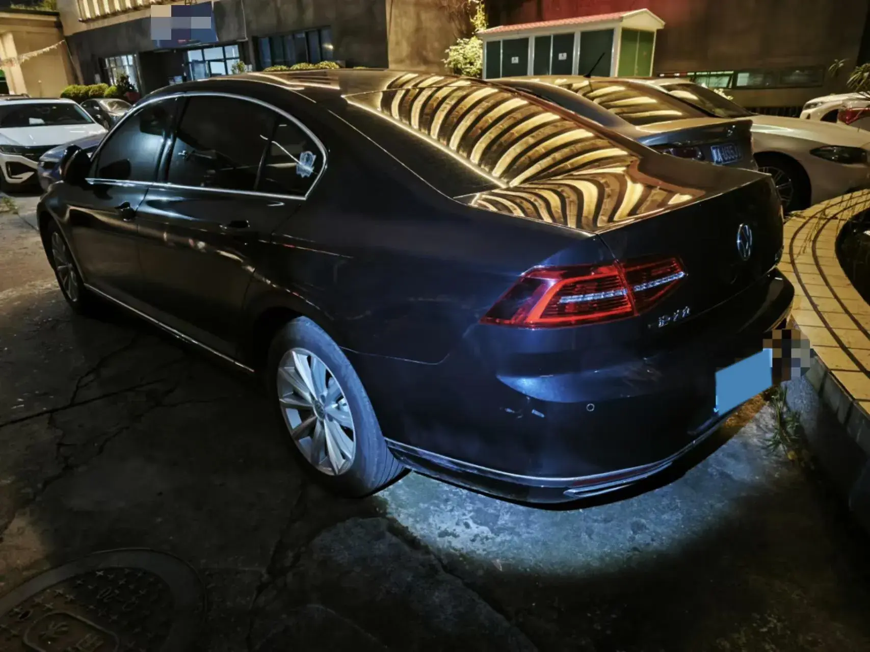 2019 VOLKSWAGEN MAGOTAN thumbnail 2