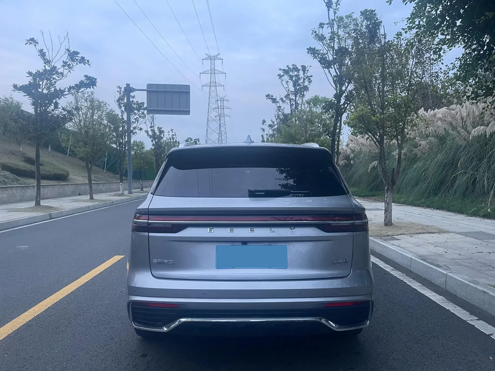 2021 GEELY MONJARO thumbnail 4