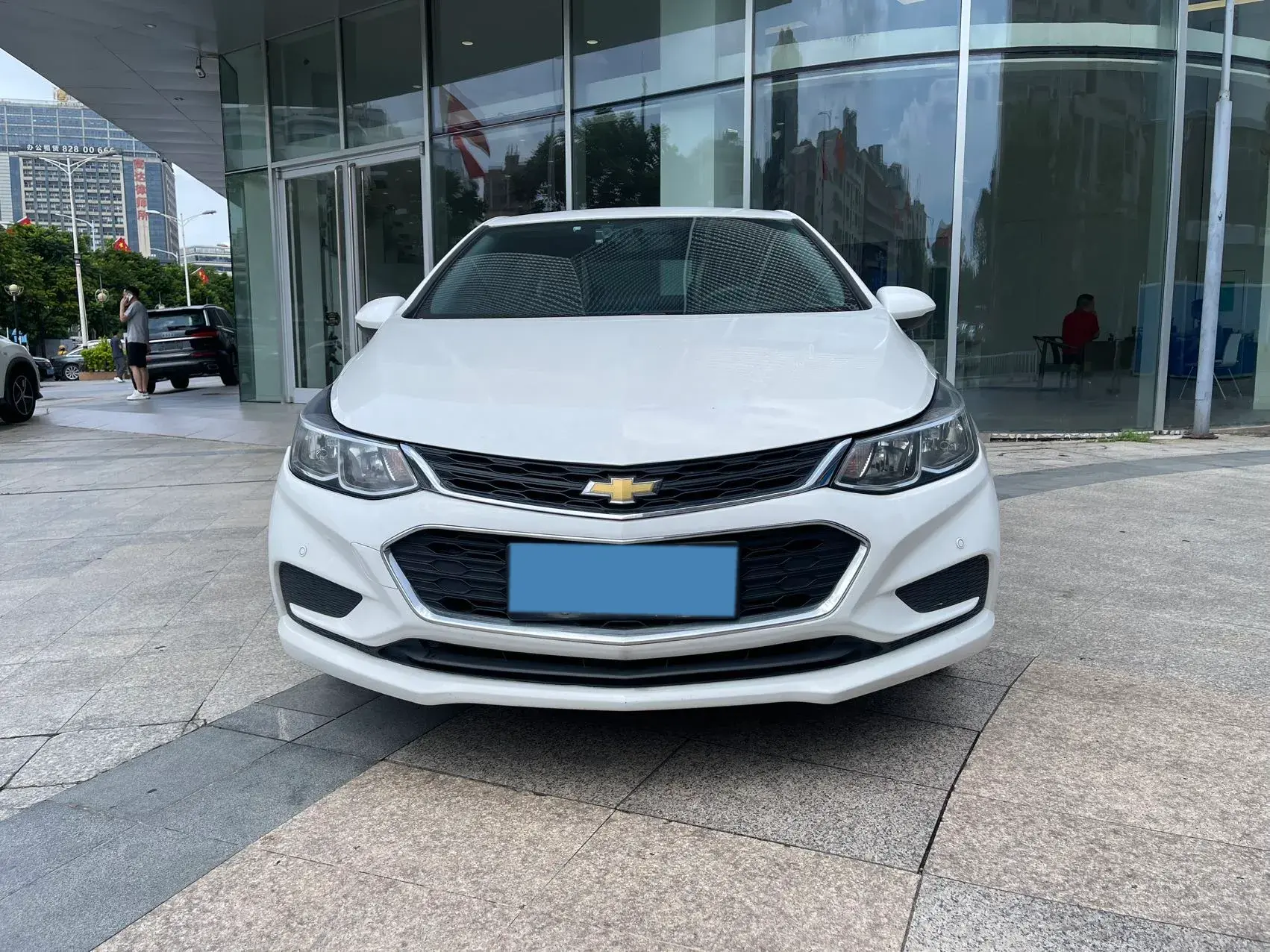 2018 CHEVROLET CRUZE thumbnail 2