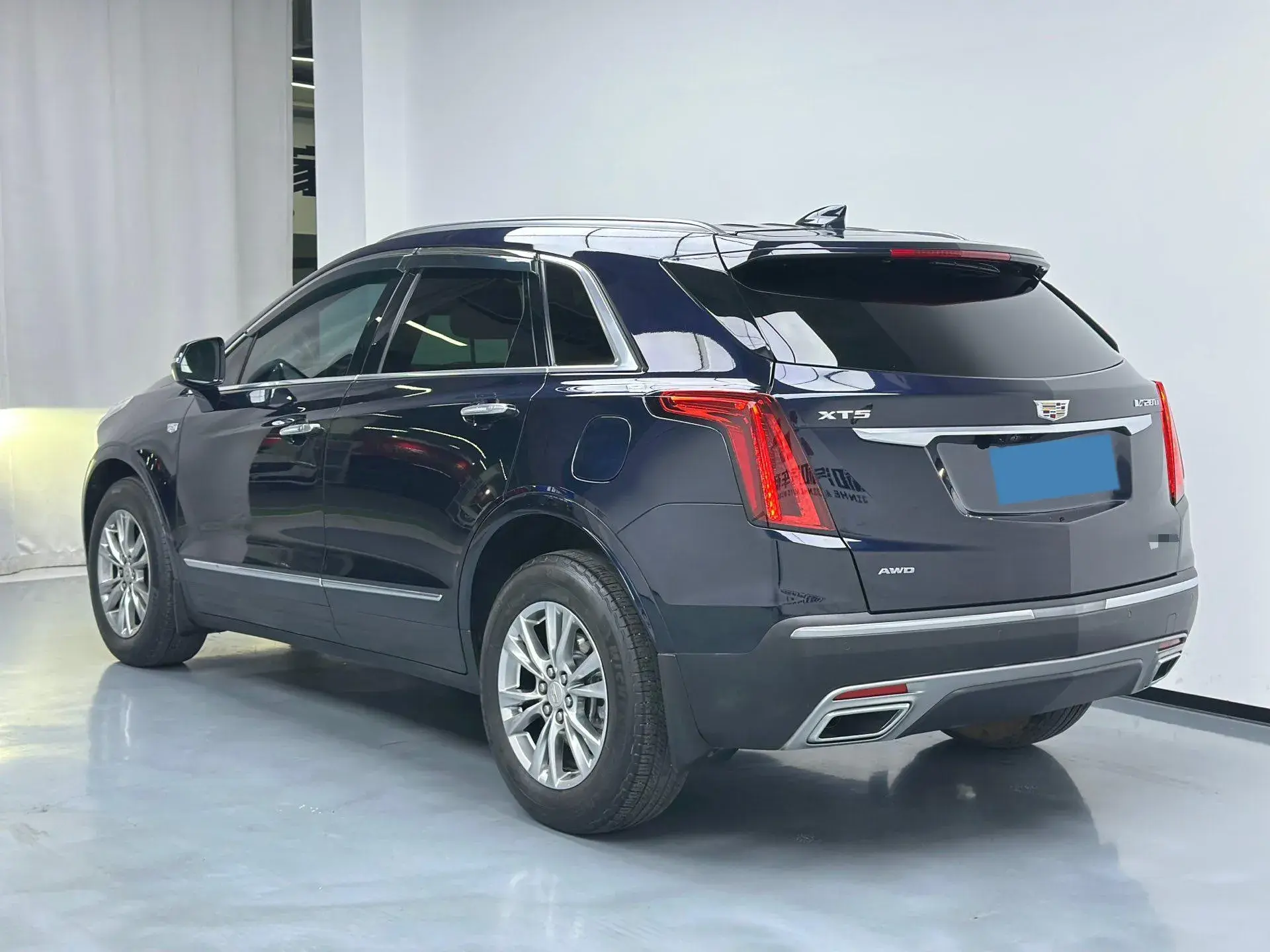 2021 CADILLAC XT5 thumbnail 3