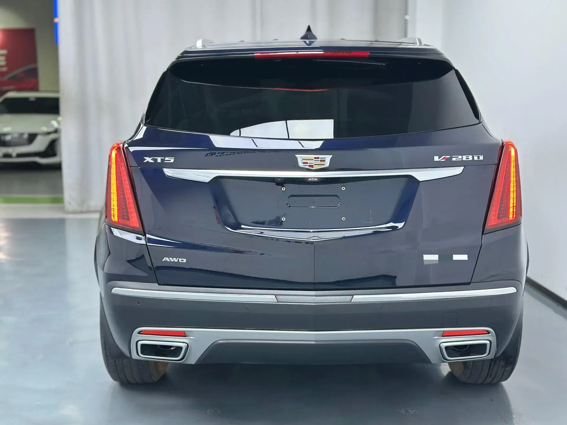 2021 CADILLAC XT5 thumbnail 4