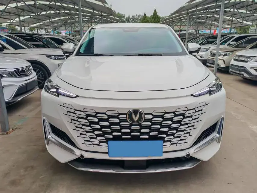 2021 CHANGAN UNI-K thumbnail 3