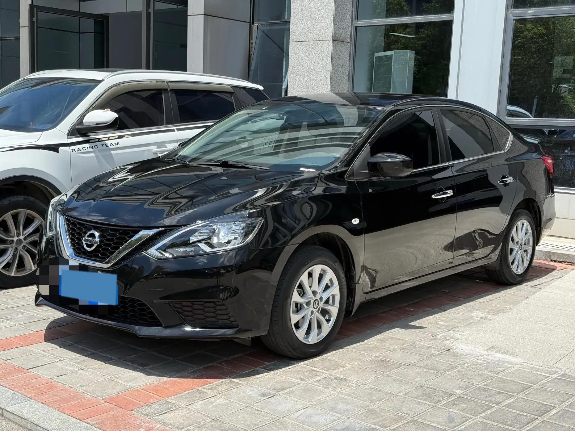 2024 NISSAN SYLPHY view 1