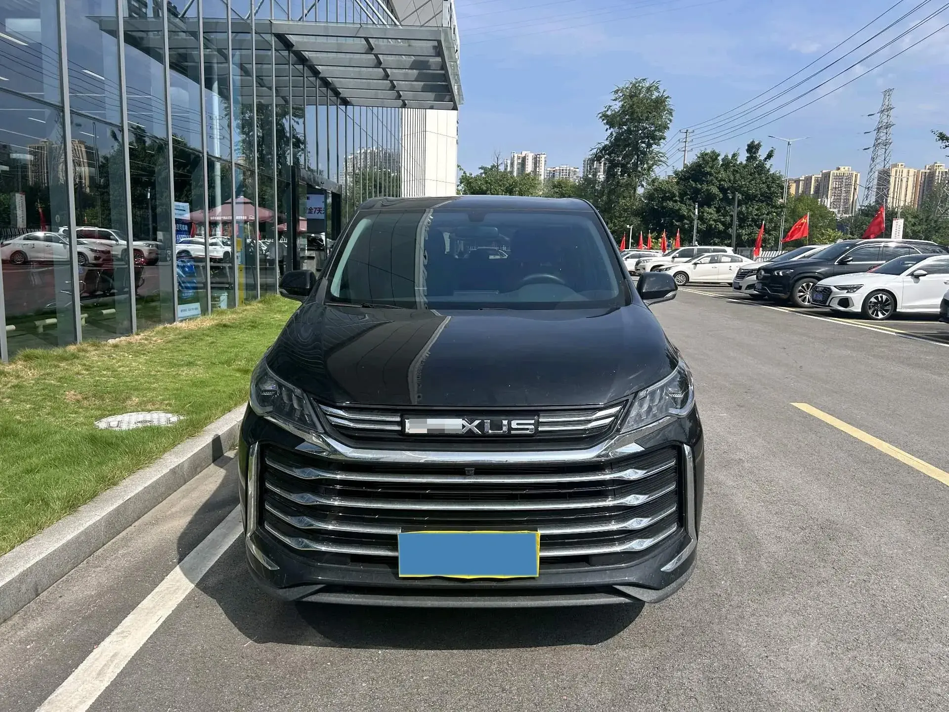 2024 MAXUS G50 thumbnail 2