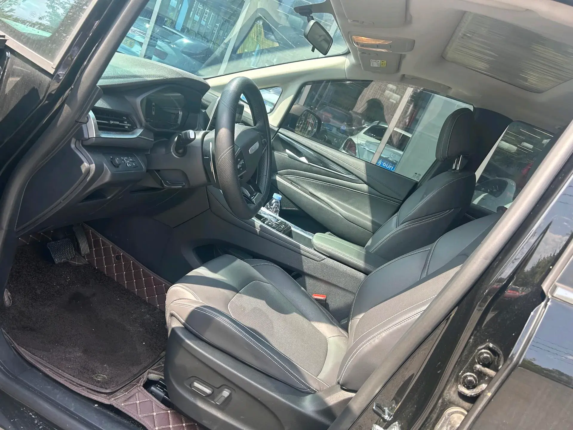 2024 MAXUS G50 thumbnail 3