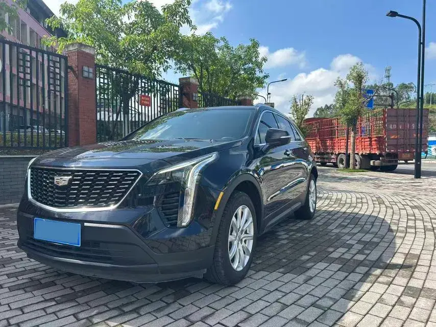 2020 CADILLAC XT4 view 1