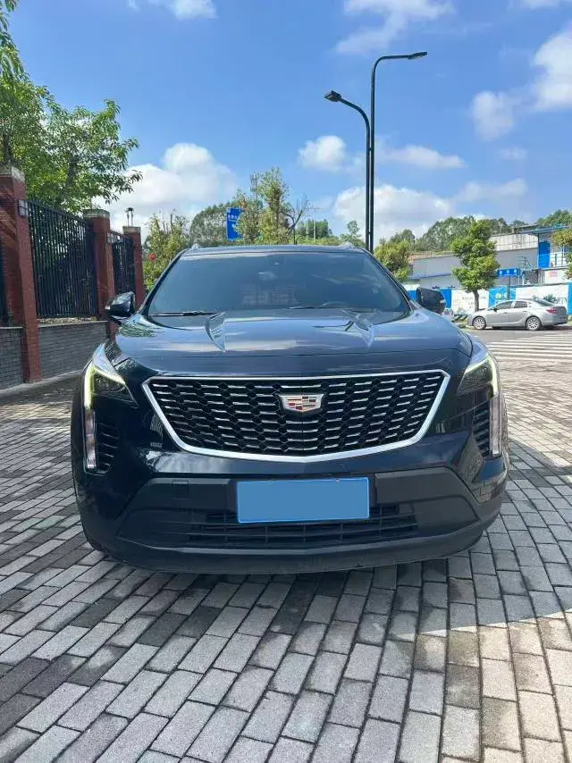 2020 CADILLAC XT4 thumbnail 2
