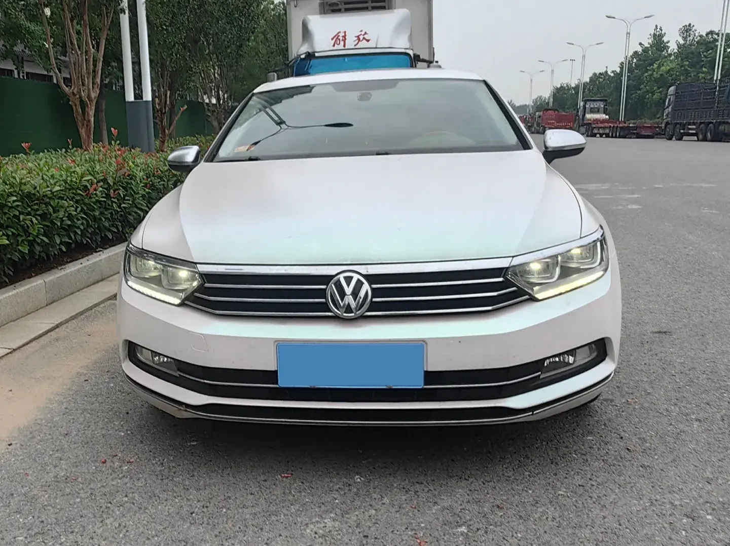 2019 VOLKSWAGEN MAGOTAN thumbnail 3