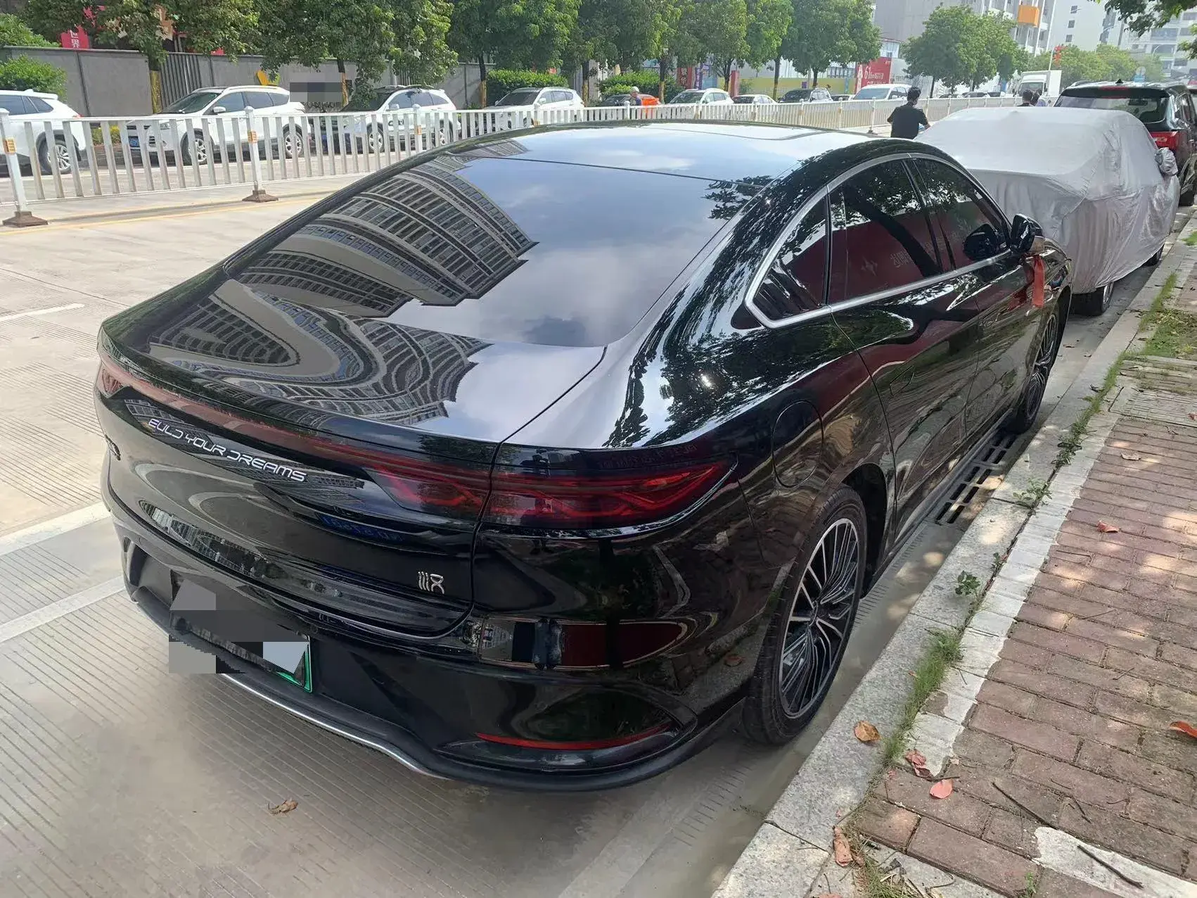 2022 BYD HAN thumbnail 2